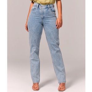 NWT Abercrombie & Fitch Ultra High Rise 90s Criss-Cross Straight Jeans, Size 25